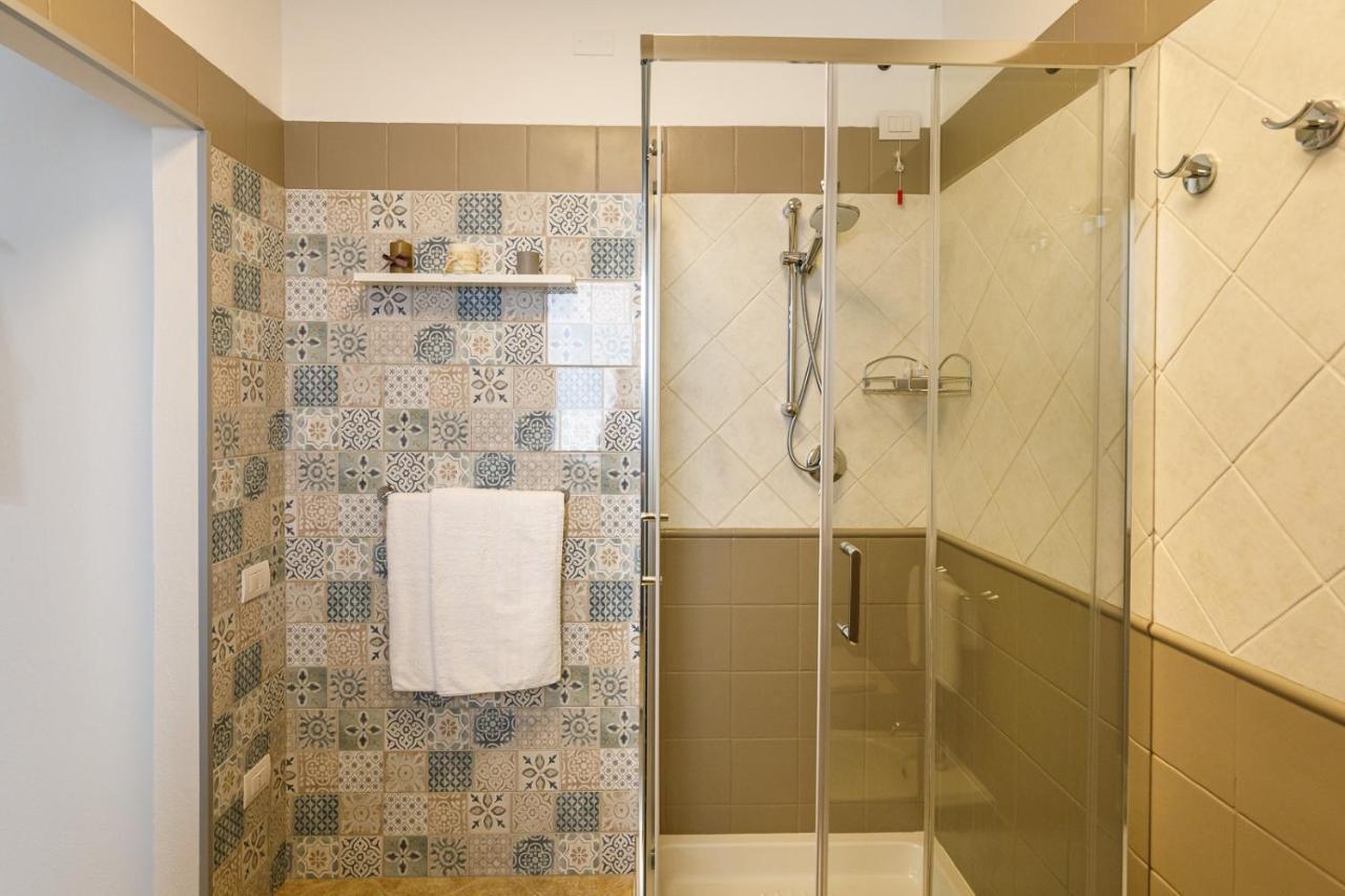 Domo Anna Hotel Villasimius Exterior photo